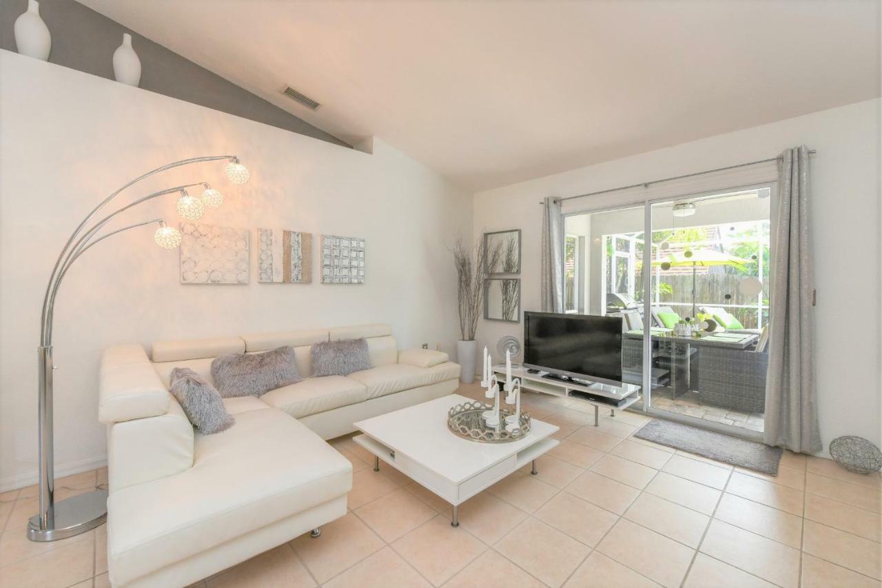 Contemporary Pool Villa I - Pool & Jacuzzi - Nearby Beach Venice Exterior photo